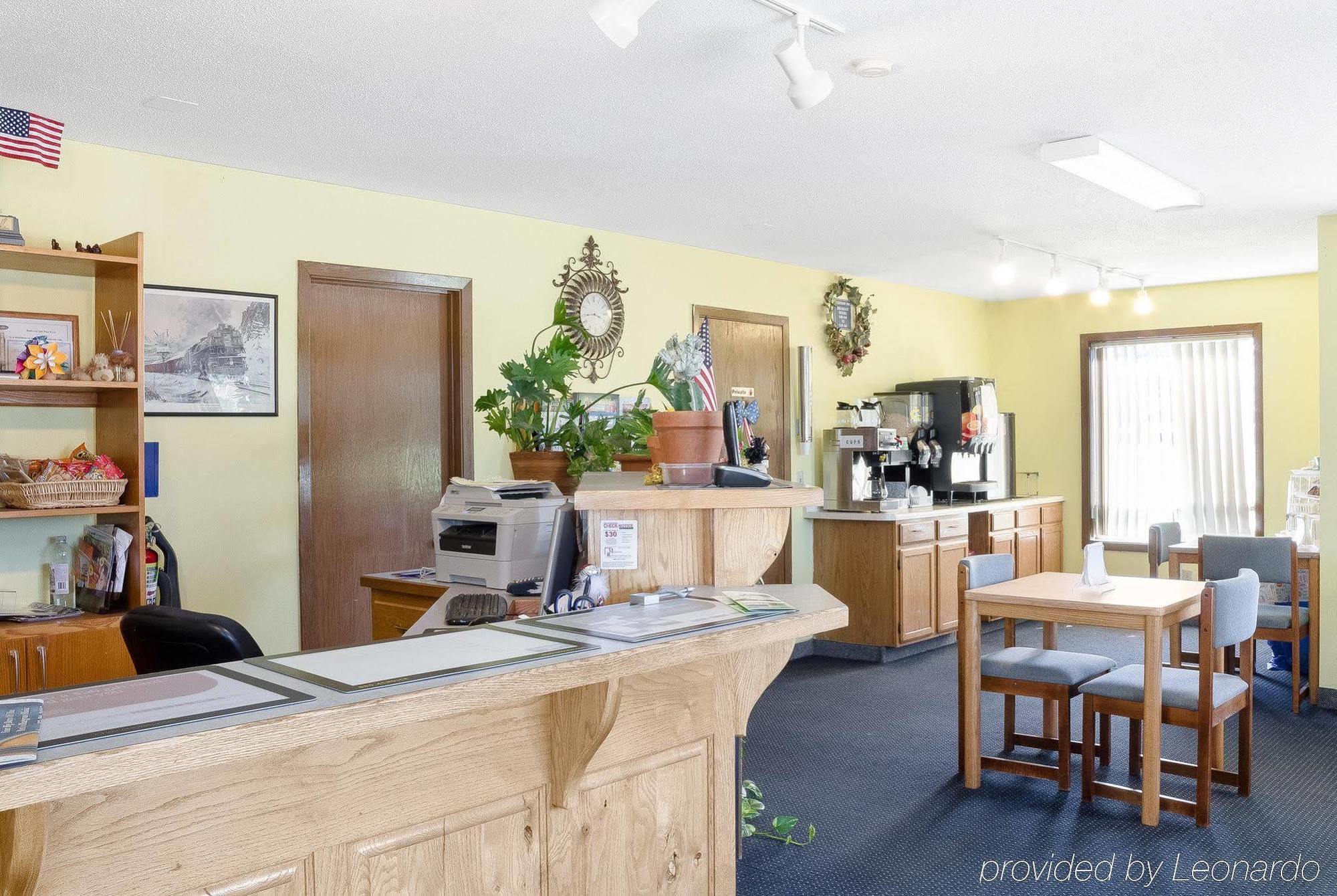 Rodeway Inn Pine River Bagian luar foto