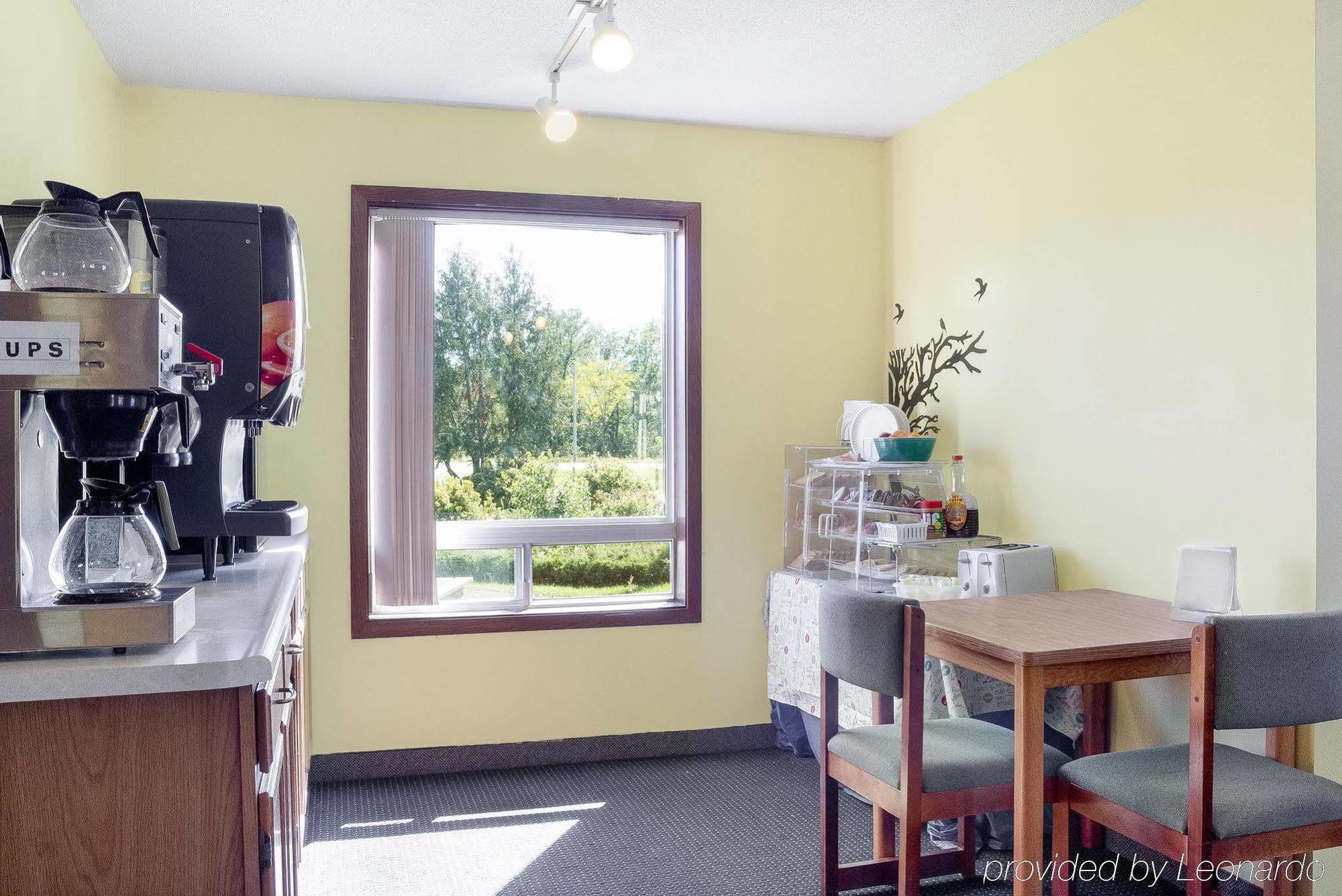 Rodeway Inn Pine River Bagian luar foto